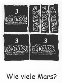 Abbildung von 3 Packungen mit jeweils 3 Marsriegeln und 3 einzelnen Marsriegeln. Darunter: „Wie viele Mars?“